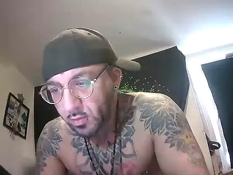 Snapshot of MagicStickBoy chatting on March 12, 2026, 10:41 am MagicStickBoy online show from March 12, 2026, 10:41 am