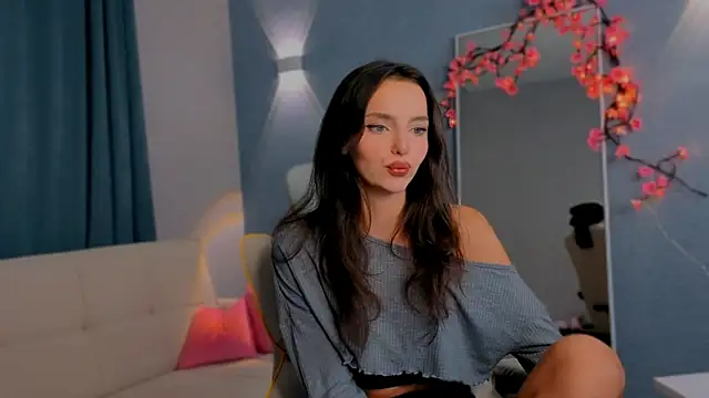 starlightfury online show from July 25, 2026, 8:04 pm