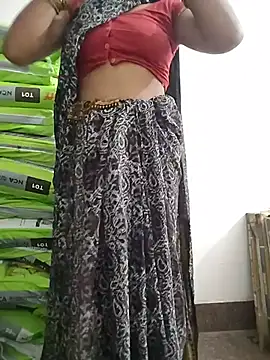 Snapshot of Hot_Maya_2 chatting on July 29, 2026, 11:26 pm Hot Maya 2 online show from July 29, 2026, 11:26 pm