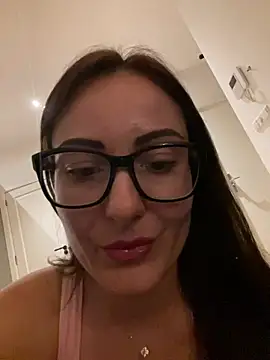 cutekittie123456 online show from July 31, 2026, 10:29 pm