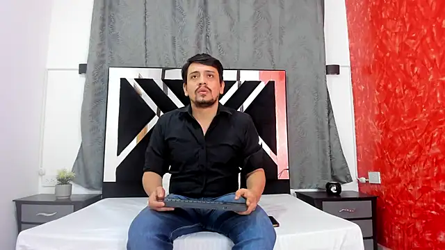 MikeBayers69 online show from July 29, 2026, 12:15 pm