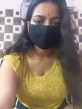 Hotty Bitch69 online show from August 7, 2026, 6:19 am