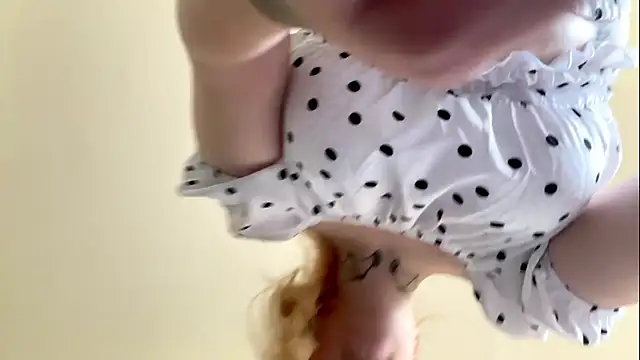 SunnyHarnett online show from July 31, 2026, 11:09 am