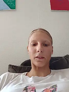 LenaGoldi online show from July 30, 2026, 9:08 am