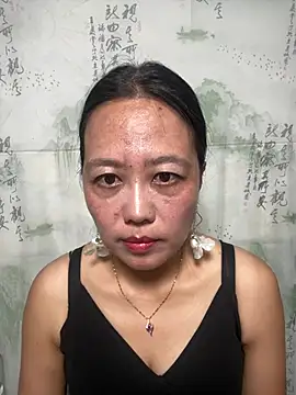 Honey-01 online show from August 1, 2026, 1:20 pm