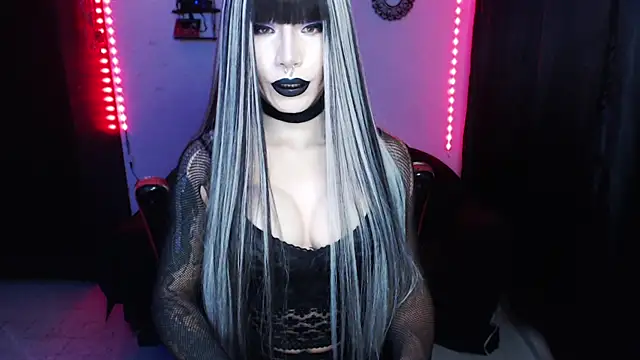 april simons2 online show from January 17, 2025, 8:56 am