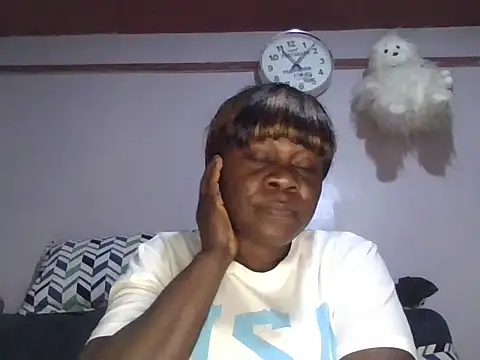 maggy0710 online show from August 4, 2026, 10:25 pm