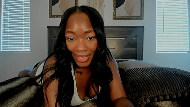 nicolesolace online show from July 31, 2026, 9:12 pm