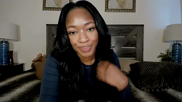 nicolesolace online show from May 9, 2026, 9:18 pm
