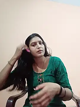 Snapshot of miss_cuty_baby chatting on August 3, 2026, 4:02 pm miss cuty baby online show from August 3, 2026, 4:02 pm