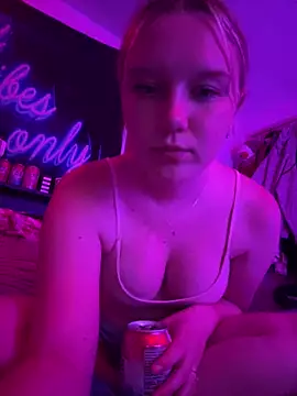 itssmequinn online show from August 2, 2026, 3:05 am
