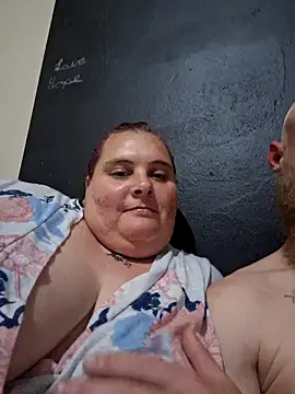 Snapshot of bigcurvequeen chatting on August 3, 2026, 5:30 pm bigcurvequeen online show from August 3, 2026, 5:30 pm
