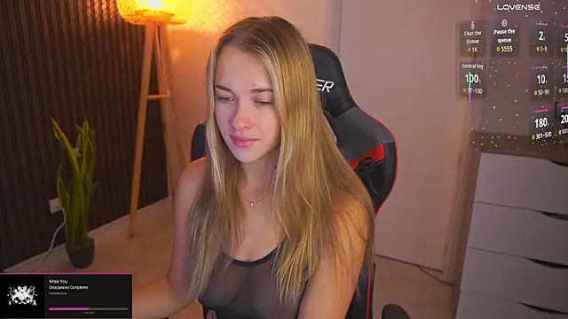 DanikaDillan online show from February 7, 2026, 12:40 am