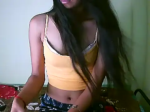 Snapshot of Naina-GF chatting on August 6, 2026, 5:35 am Naina-GF online show from August 6, 2026, 5:35 am