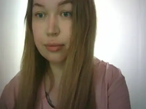 Snapshot of Velorda chatting on August 2, 2026, 10:57 am Velorda online show from August 2, 2026, 10:57 am