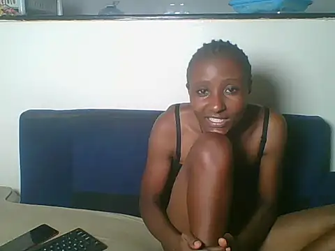 Snapshot of Petitesecret chatting on August 3, 2026, 10:25 pm Petitesecret online show from August 3, 2026, 10:25 pm