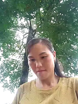 Qing-201 online show from August 5, 2026, 3:22 am