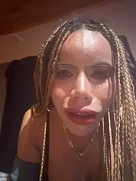WinnieLimited online show from August 7, 2026, 9:54 pm