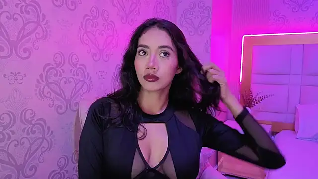Snapshot of Jenna_Glam chatting on August 4, 2026, 12:20 pm Jenna Glam online show from August 4, 2026, 12:20 pm