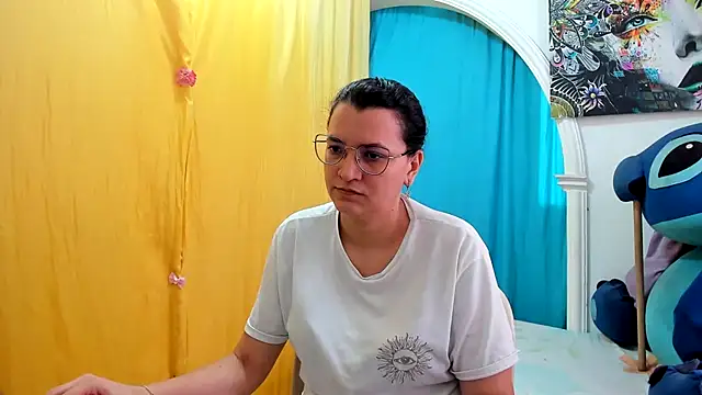 Snapshot of MARILYN_GARCIA chatting on July 29, 2026, 2:05 pm MARILYN GARCIA online show from July 29, 2026, 2:05 pm