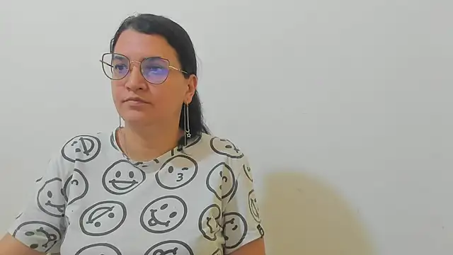 MARILYN GARCIA online show from December 22, 2025, 6:30 pm