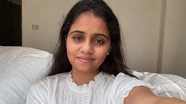 Vandana28 online show from August 5, 2026, 5:51 pm