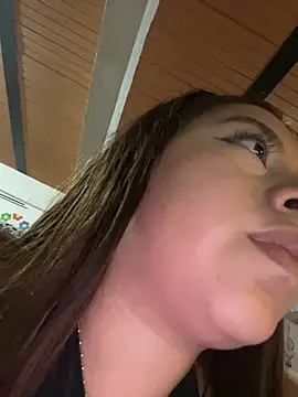 emiily joeee online show from August 7, 2026, 3:34 am