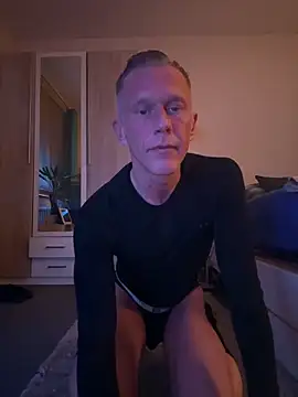 Snapshot of slaveboy2016@xh chatting on February 26, 2025, 11:52 pm slaveboy2016xh online show from February 26, 2025, 11:52 pm