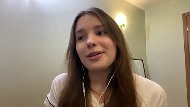 HootedIlk online show from August 7, 2026, 2:34 pm