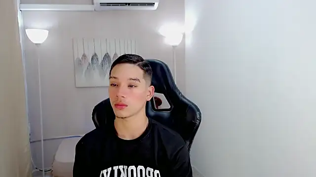 Flex boyy  online show from August 8, 2026, 4:08 am
