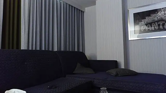 Str8ButNot2day online show from August 9, 2026, 6:36 pm