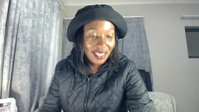 leanna23 online show from October 12, 2025, 5:58 pm