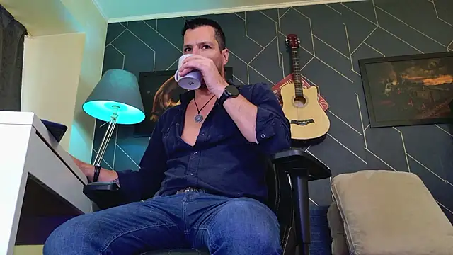 ChrisKox online show from March 25, 2026, 3:11 pm