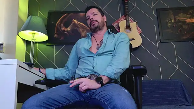 Snapshot of ChrisKox chatting on January 17, 2026, 12:20 pm ChrisKox online show from January 17, 2026, 12:20 pm