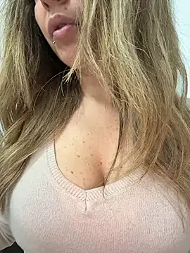 sexylenia online show from March 1, 2026, 12:10 am