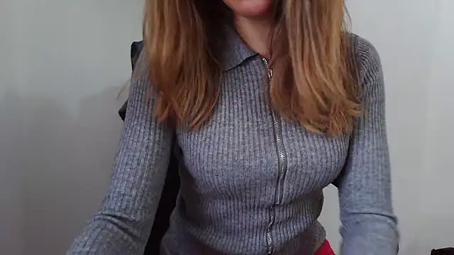 Snapshot of sexylenia chatting on February 19, 2025, 11:28 am sexylenia online show from February 19, 2025, 11:28 am