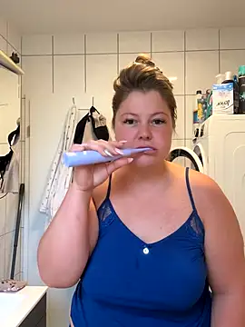 BootyLola online show from October 3, 2025, 8:16 am