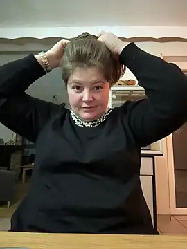 BootyLola online show from December 17, 2024, 5:58 pm