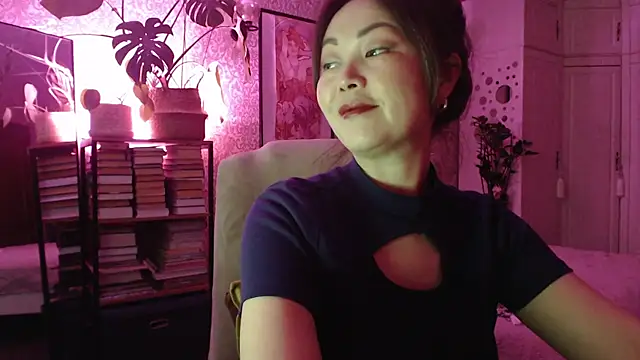 Koreanowner online show from September 28, 2025, 4:03 pm