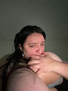 aliceayres797 online show from March 7, 2025, 4:24 am