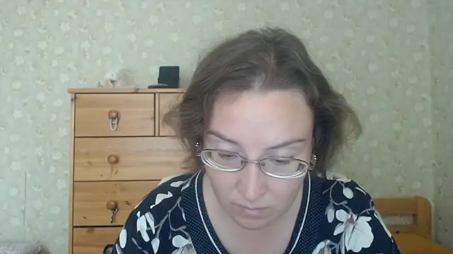Snapshot of Smart_Rose chatting on July 1, 2026, 9:20 am Smart Rose online show from July 1, 2026, 9:20 am