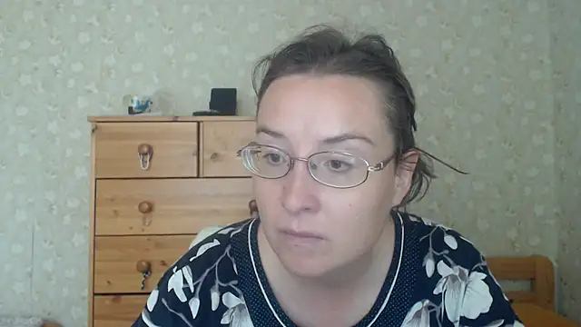Snapshot of Smart_Rose chatting on June 30, 2026, 8:03 am Smart Rose online show from June 30, 2026, 8:03 am