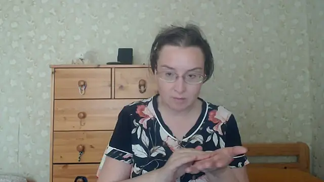 Snapshot of Smart_Rose chatting on July 3, 2026, 10:00 am Smart Rose online show from July 3, 2026, 10:00 am