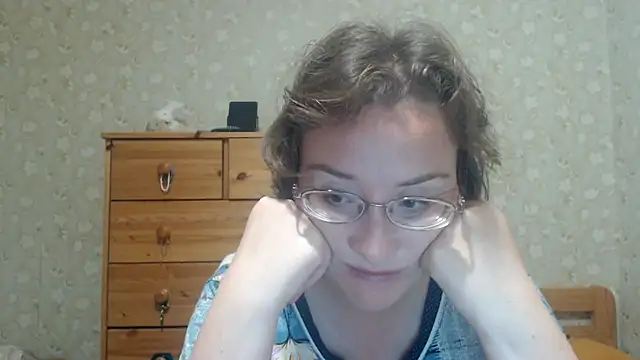 Snapshot of Smart_Rose chatting on July 5, 2026, 9:21 pm Smart Rose online show from July 5, 2026, 9:21 pm