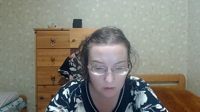 Smart Rose online show from November 10, 2025, 4:23 pm