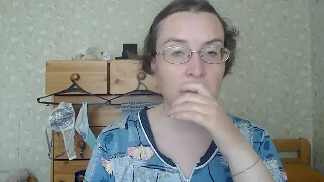 Snapshot of Smart_Rose chatting on May 15, 2026, 3:54 pm Smart Rose online show from May 15, 2026, 3:54 pm