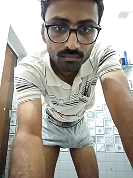 krishna8035 online show from October 28, 2025, 8:24 am