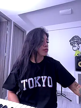 aimi art1 online show from October 8, 2025, 10:21 pm