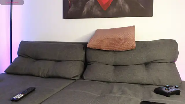 Lucky Ly online show from February 7, 2025, 8:11 am