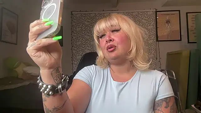 Sad1st1kSadie online show from January 1, 2025, 5:01 am